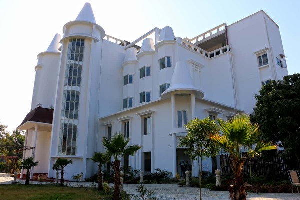 The Blue Orchid Hotel & Resort